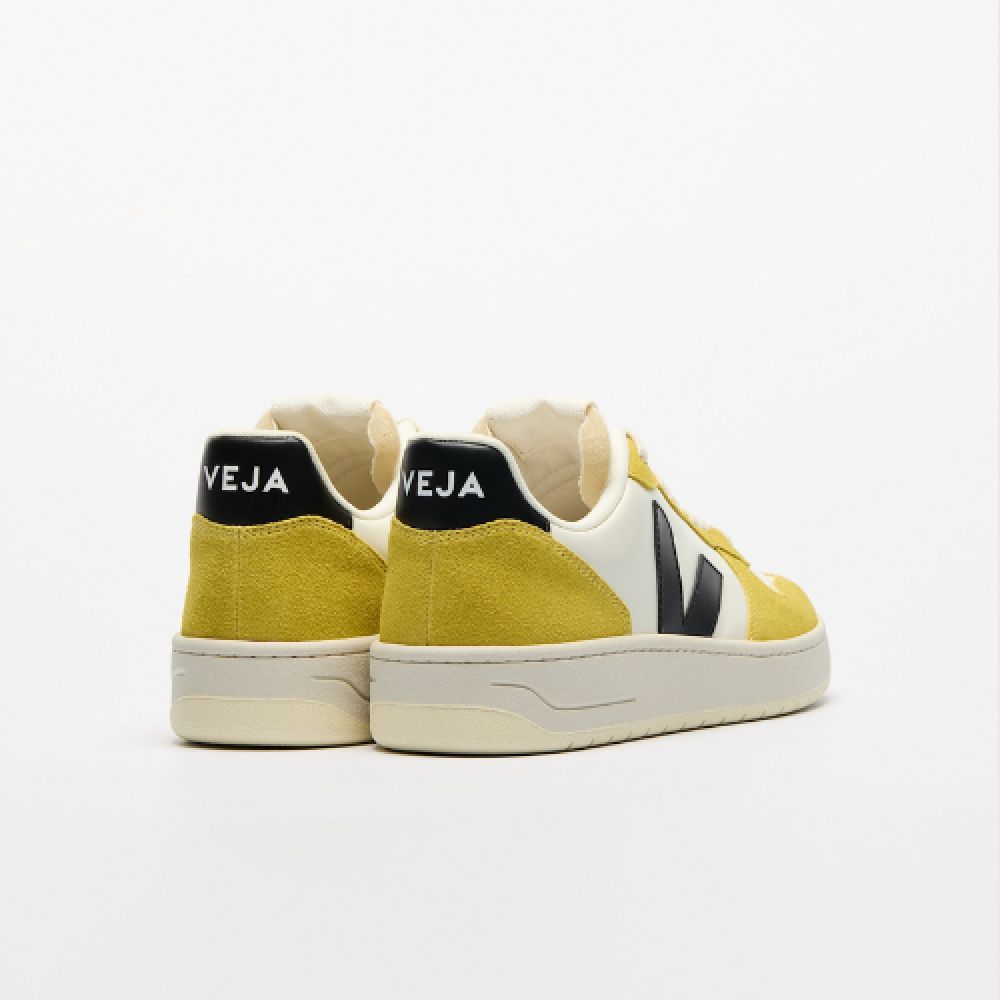 veja-basket-v-10-pure-black-liquor-id111070-3-big_4158-3.jpg