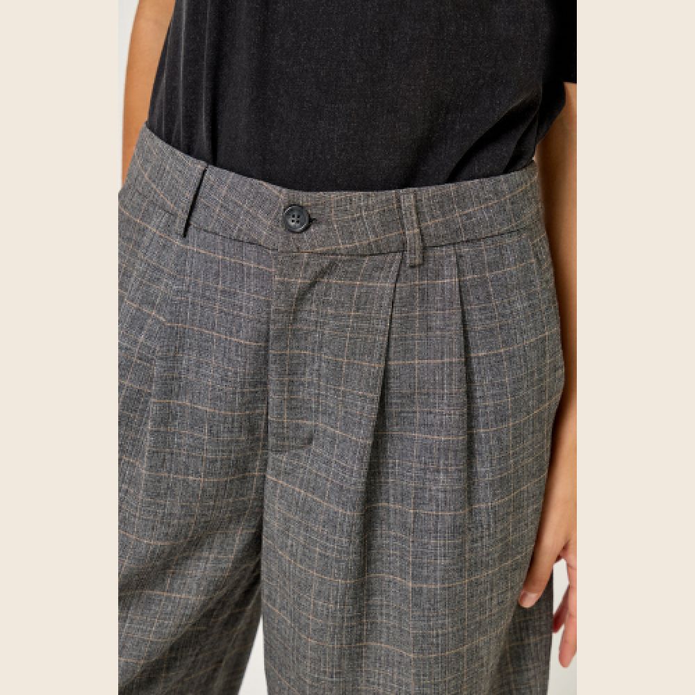 FIVE H25 Short Solange Grey – Image 3