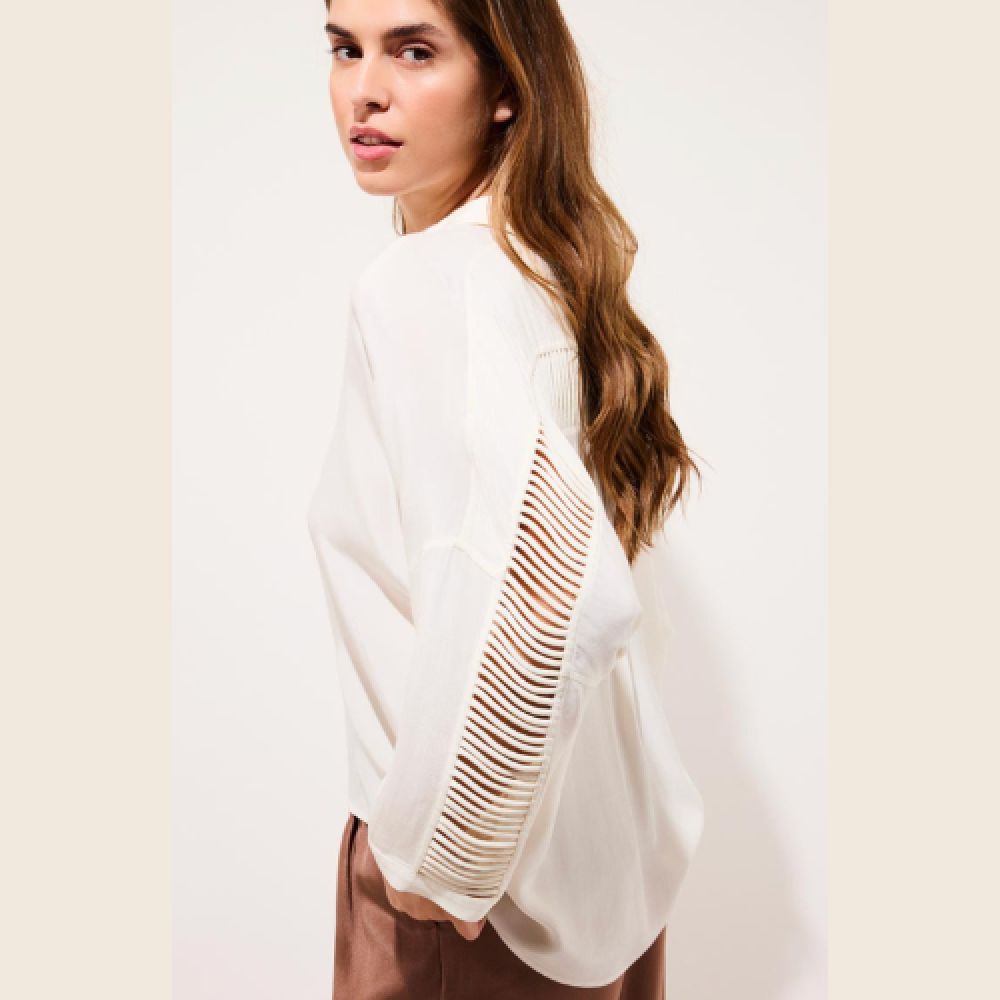 KARMA KOMA E26 Clara Shirt Vanilla – Image 3