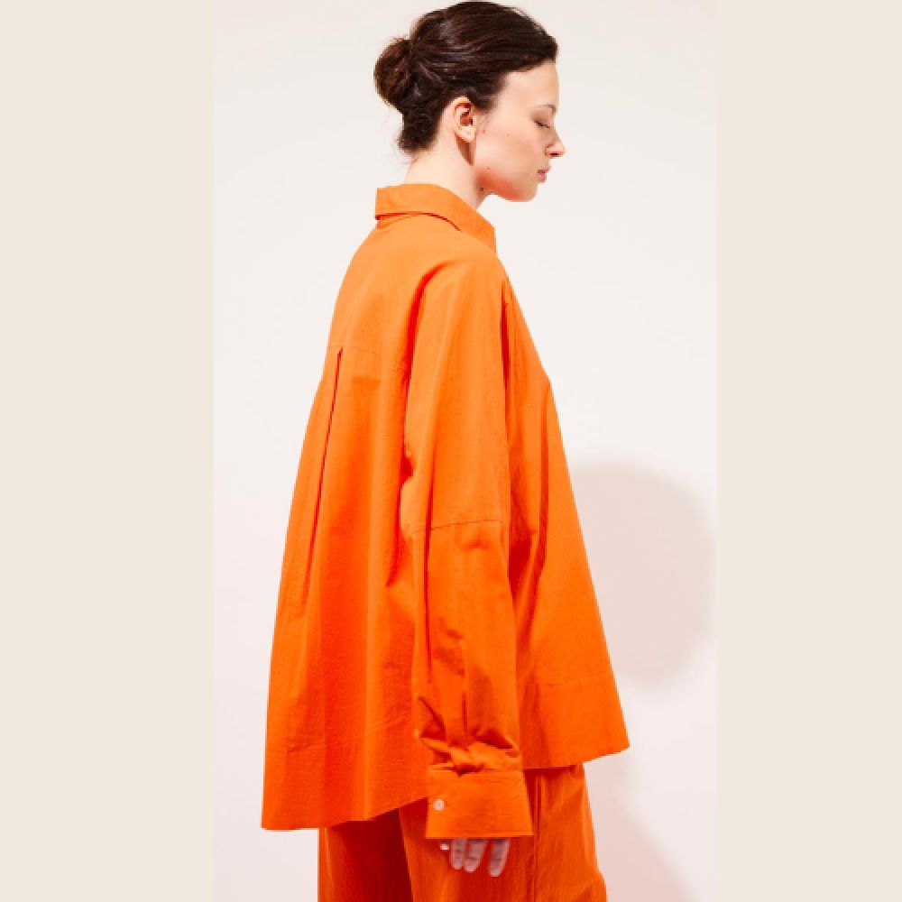 KARMA KOMA E26 Thesy Shirt Negroni – Image 2