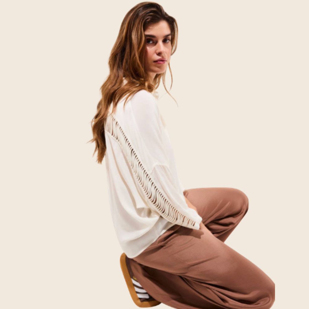 KARMA KOMA E26 Clara Shirt Vanilla – Image 2